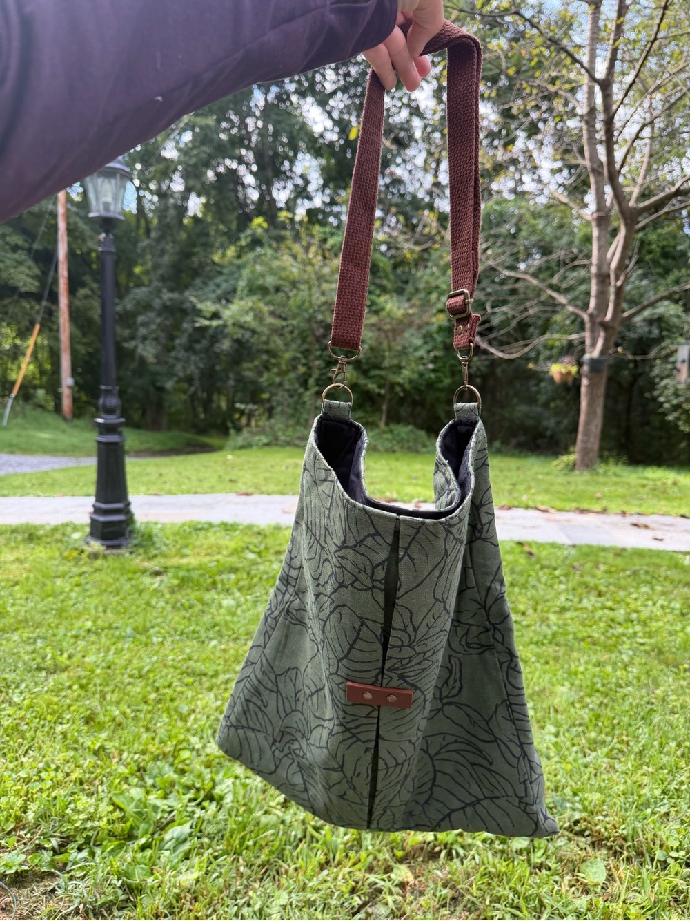 Women’s Olive Green Floral Canvas Shoulder Bag